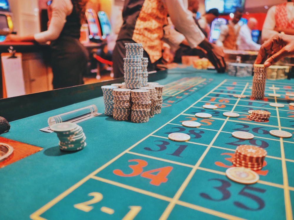 Barisan mesin slot di kasino